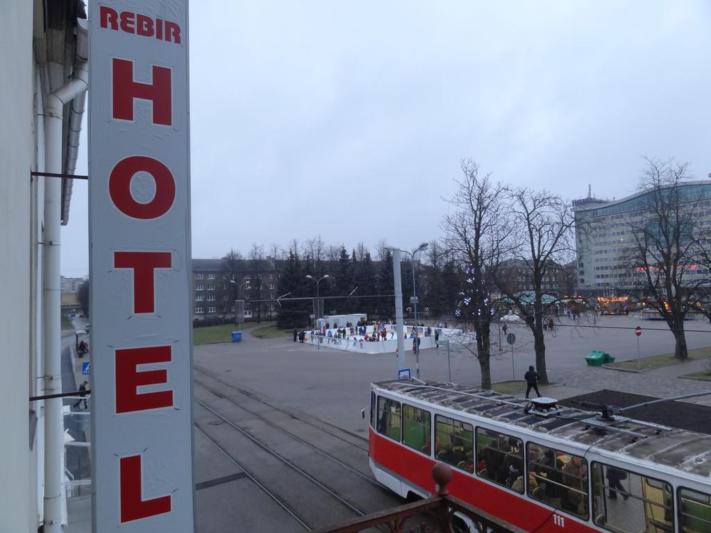 Hotel Rebir Daugavpils Extérieur photo